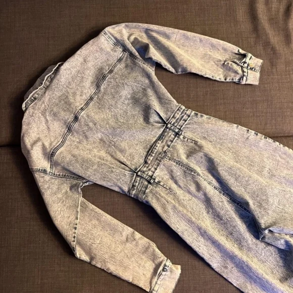 Jean jumpsuit - Picture 2 of 4